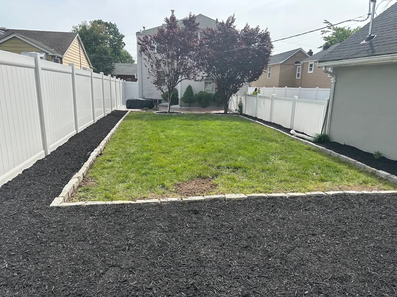 Mulching & Topsoil